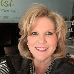 Meet your Posher, Jeanette